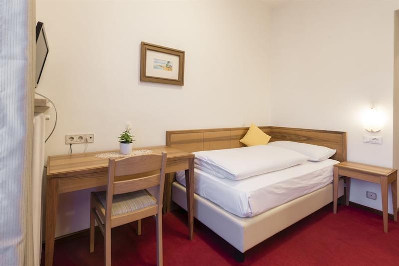 Elefant Hotel 3*